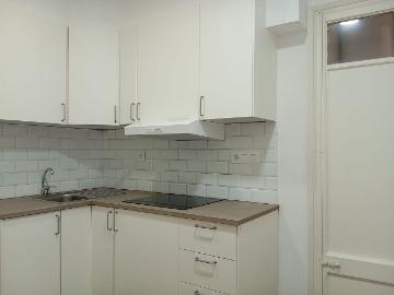 Piso en venta en calle De Pau Sans, Hospitalet de Llobregat, L´, de 55 m² 3 habitaciones por 188.000