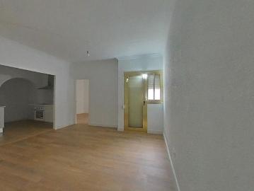 Piso en venta en calle De Pau Sans, Hospitalet de Llobregat, L´, de 60 m² 3 habitaciones por 195.000