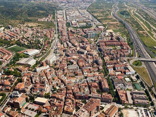 Piso en venta en calle De Pere Calders, Molins de Rei, de 87 m² 2 habitaciones por 250.800