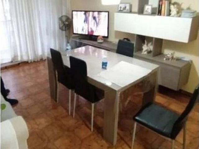 Piso en venta en calle De Portugal, Hospitalet de Llobregat, L´, de 74 m² 3 habitaciones por 230.000