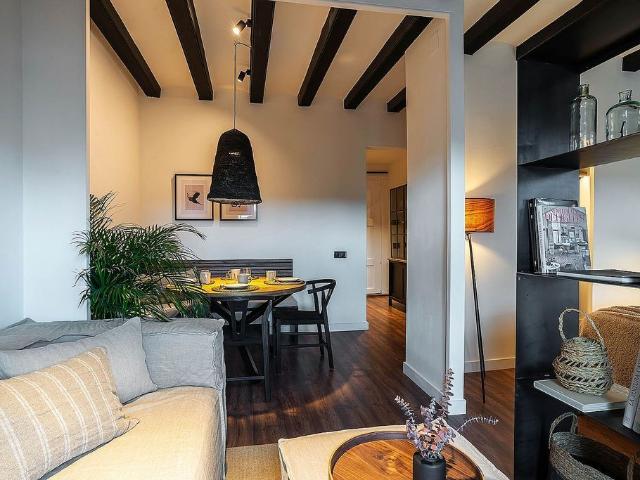 Piso en venta en calle De Provença, Barcelona, de 50 m² 1 habitación por 430.000
