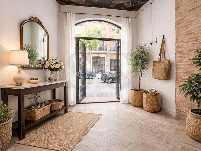 Piso en venta en calle De Provença, Barcelona, de 158 m² 4 habitaciones por 500.000