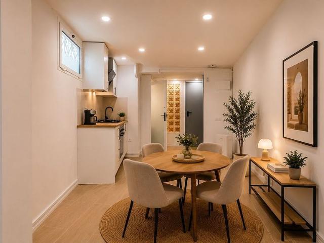 Piso en venta en calle De Ruiz de Padrón, Barcelona, de 58 m² 2 habitaciones por 199.900