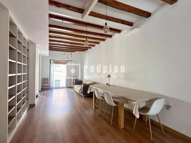 Piso en venta en calle De Radas, Barcelona, de 84 m² 2 habitaciones por 389.000