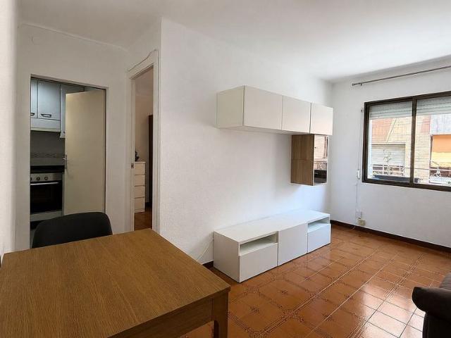 Piso en venta en calle De Rafael Campalans, Hospitalet de Llobregat, L´, de 65 m² 3 habitaciones por 208.000