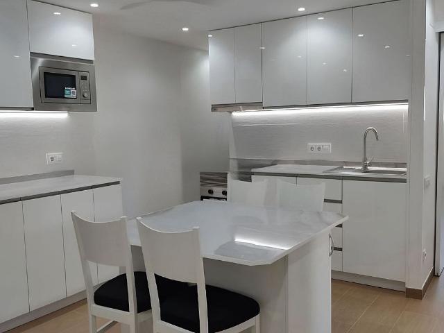 Piso en venta en calle De Ramon Llull, Barcelona, de 80 m² 3 habitaciones por 425.000
