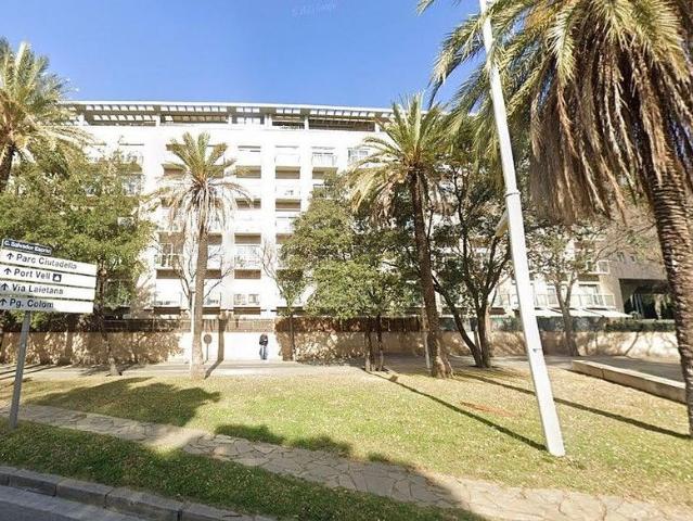 Piso en venta en calle De Ramon Trias Fargas, Barcelona, de 133 m² 1 habitación por 532.000