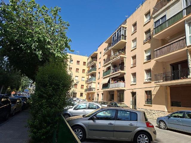 Piso en venta en calle De Robert D'aguiló, Reus, de 75 m² 3 habitaciones por 125.000