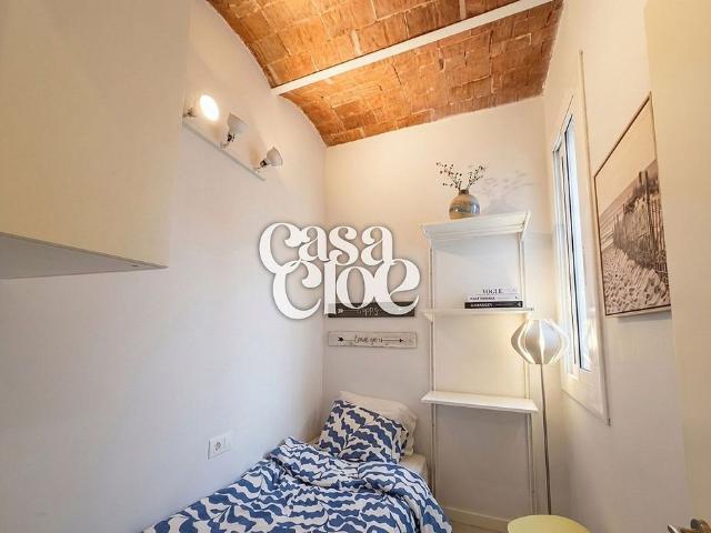 Piso en venta en calle De Rogent, Barcelona, de 55 m² 2 habitaciones por 295.000
