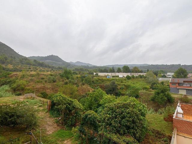 Piso en venta en calle De Roger de Llúria, Sant Vicenç de Castellet, de 57 m² 2 habitaciones por 170.000