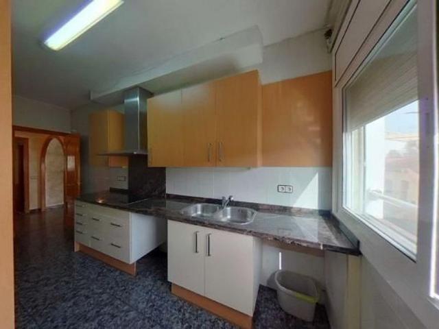 Piso en venta en calle De Saboredo, Sabadell, de 123 m² 4 habitaciones por 136.370