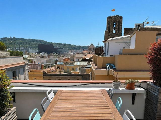 Ático en venta en calle De Salomó Ben Adret, Barcelona, de 77 m² 3 habitaciones por 720.000