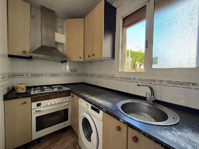 Piso en venta en calle De Sales i Ferré, Barcelona, de 83 m² 3 habitaciones por 280.000
