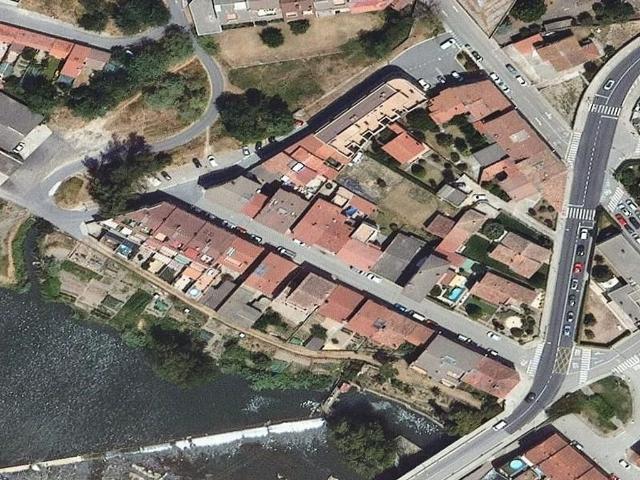 Piso en venta en calle De Sant Antoni M Claret, Roda de Ter, de 112 m² 4 habitaciones por 80.110