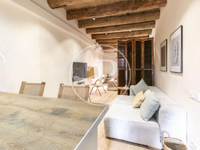 Piso en venta en calle De Sant Antoni Abat, Barcelona, de 35 m² 1 habitación por 225.000