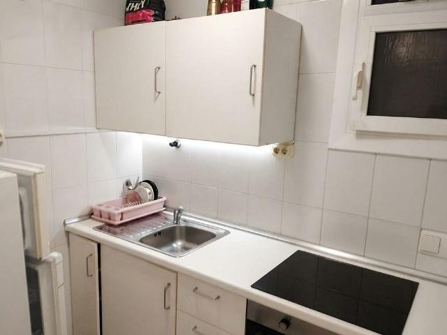 Piso en venta en calle De Sant Baltasar, Barcelona, de 50 m² 2 habitaciones por 249.000