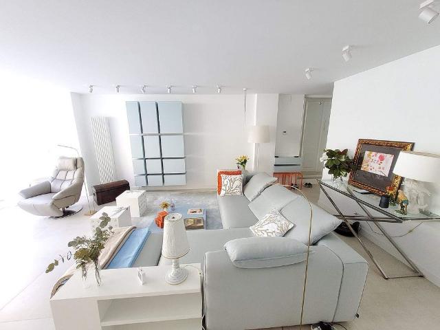 Piso en venta en calle De Sant Bartomeu, Sitges, de 94 m² 3 habitaciones por 739.000