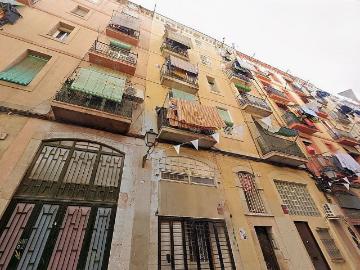 Piso en venta en calle De Sant Bertran, Barcelona, de 44 m² 2 habitaciones por 155.000