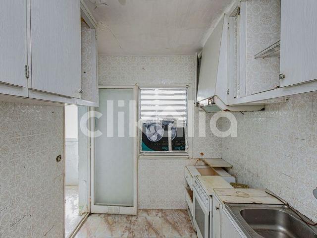 Piso en venta en calle De Sant Daniel, Girona, de 68 m² 3 habitaciones por 80.000