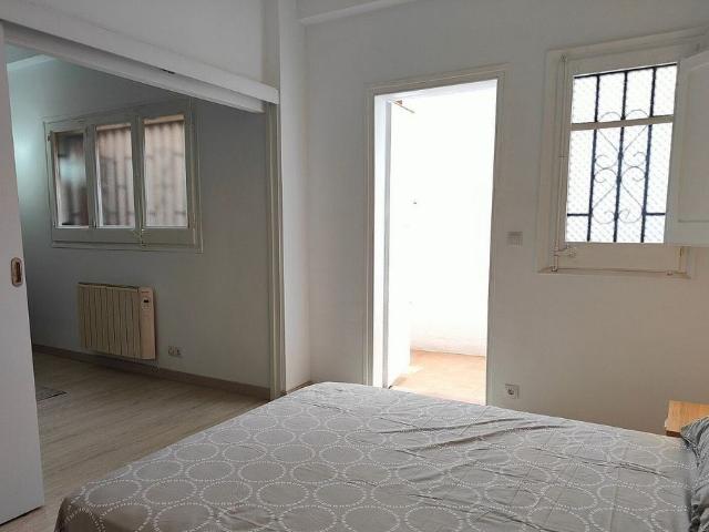 Piso en venta en calle De Sant Elies, Barcelona, de 55 m² 1 habitación por 230.000