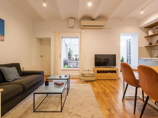 Piso en venta en calle De Sant Elies, Barcelona, de 60 m² 2 habitaciones por 479.000