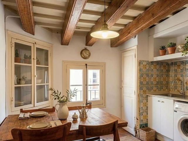 Piso en venta en calle De Sant Elm, Barcelona, de 66 m² 2 habitaciones por 265.000