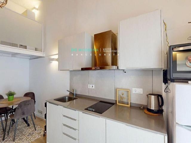 Piso en venta en calle De Sant Elm, Barcelona, de 28 m² 2 habitaciones por 199.000