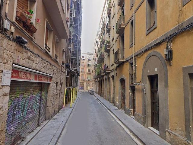 Piso en venta en calle De Sant Erasme, Barcelona, de 42 m² 1 habitación por 110.000