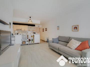 Piso en venta en calle De Sant Felip i de Rosés, Badalona, de 81 m² 3 habitaciones por 309.900