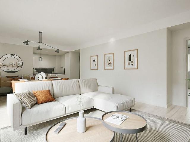 Piso en venta en calle De Sant Francesc, Cerdanyola del Vallès, de 118 m² 4 habitaciones por 395.000