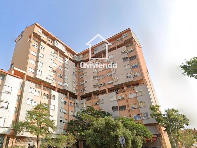 Piso en venta en calle De Sant Isidor, Sabadell, de 82 m² 2 habitaciones por 139.000