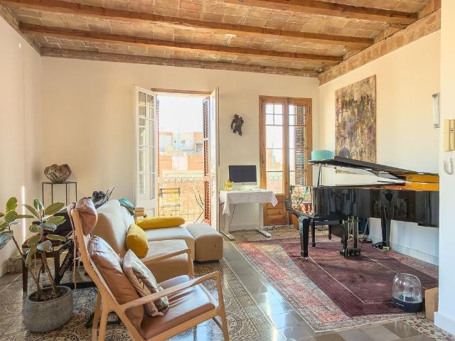 Piso en venta en calle De Sant Joaquim, Barcelona, de 62 m² 2 habitaciones por 450.000