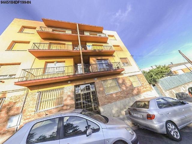 Piso en venta en calle De Sant Jordi, Rubí, de 75 m² 3 habitaciones por 140.800
