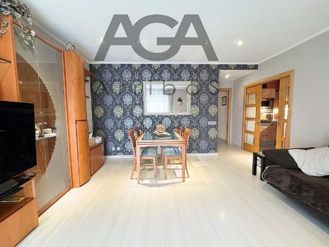 Piso en venta en calle De Sant Jeroni de la Murtra, Badalona, de 92 m² 3 habitaciones por 309.900