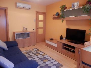 Piso en venta en calle De Sant Lluís, Cornellà de Llobregat, de 60 m² 3 habitaciones por 195.000