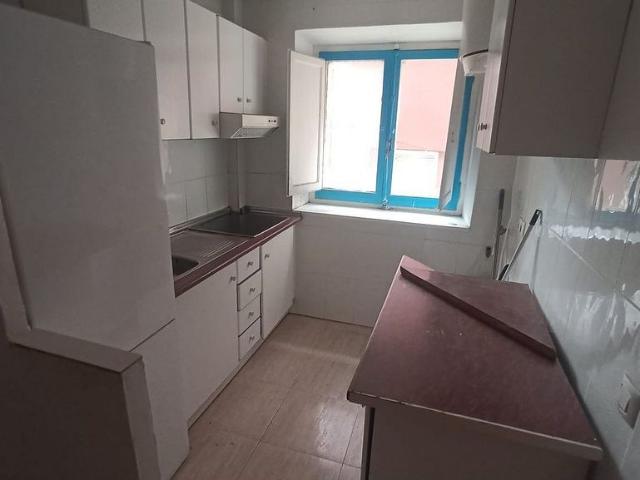 Piso en venta en calle De Sant Llorenç, Tarragona, de 40 m² 2 habitaciones por 99.000