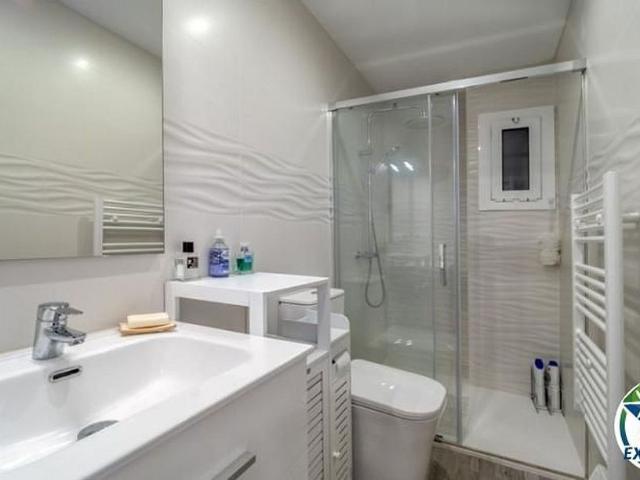 Piso en venta en calle De Sant Morí, Castelló d´Empúries, de 25 m² 1 habitación por 105.000