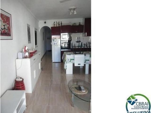 Piso en venta en calle De Sant Maurici a, Castelló d´Empúries, de 44 m² 1 habitación por 135.000