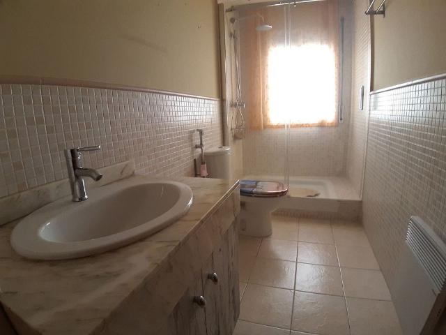 Piso en venta en calle De Sant Magí, Reus, de 72 m² 2 habitaciones por 155.000