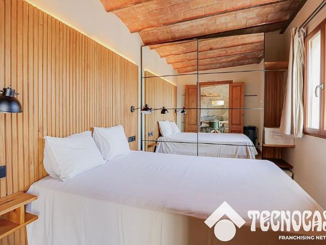 Piso en venta en calle De Sant Pau, Barcelona, de 58 m² 1 habitación por 350.000