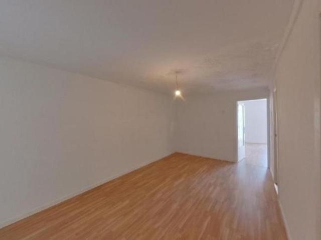 Piso en venta en calle De Sant Pacià, Barcelona, de 44 m² 1 habitación por 128.655