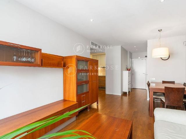 Piso en venta en calle De Sant Pere D'abanto, Barcelona, de 80 m² 2 habitaciones por 485.000