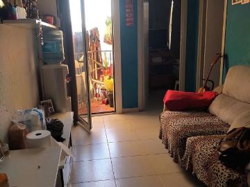 Piso en venta en calle De Sant Pere, Hospitalet de Llobregat, L´, de 44 m² 3 habitaciones por 175.000