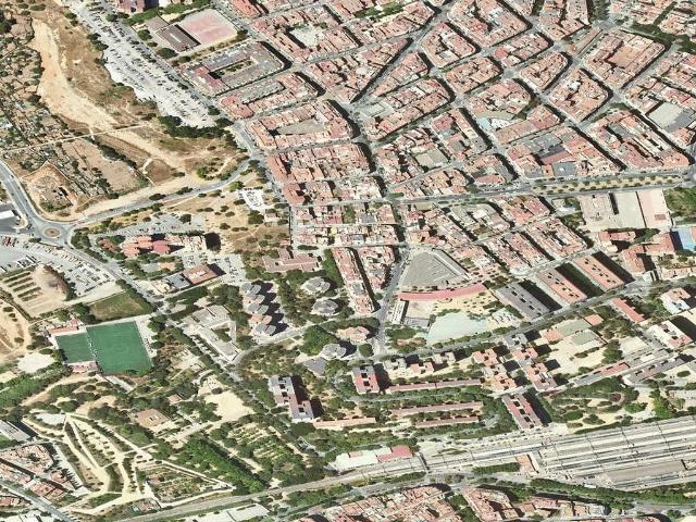 Piso en venta en calle De Sant Pere, Hospitalet de Llobregat, L´, de 61 m² 2 habitaciones por 140.800