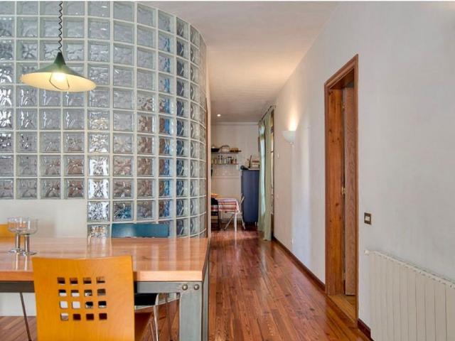 Piso en venta en calle De Sant Pere Més Baix, Barcelona, de 95 m² 2 habitaciones por 380.000
