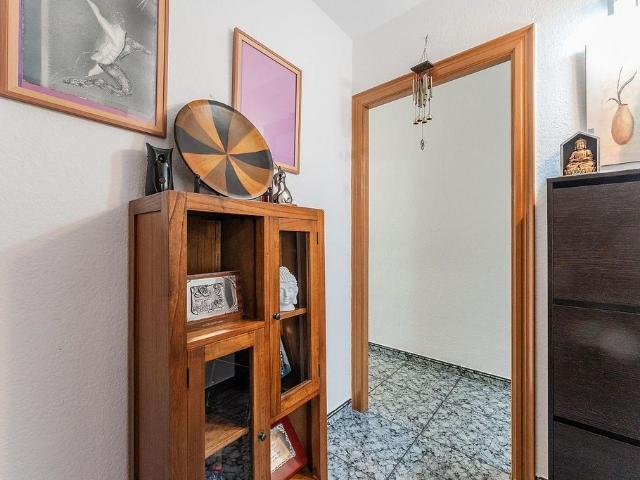 Piso en venta en calle De Sant Roc, Mollet del Vallès, de 80 m² 3 habitaciones por 225.000