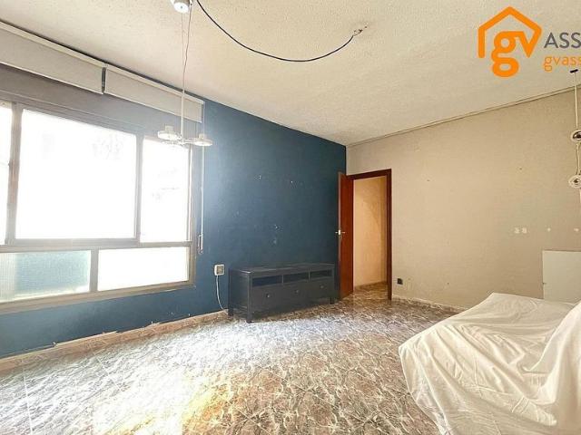 Piso en venta en calle De Santa Matilde, Barcelona, de 51 m² 2 habitaciones por 230.000