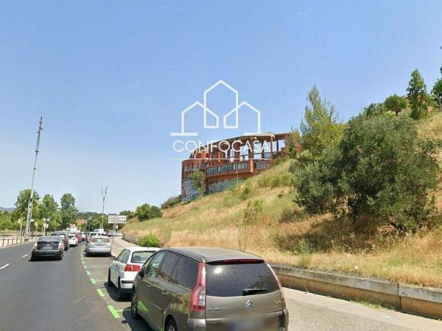 Piso en venta en calle De Santa Albina, Barcelona, de 67 m² por 144.000