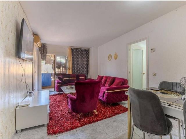 Piso en venta en calle De Santa Eugènia, Girona, de 76 m² 4 habitaciones por 128.000