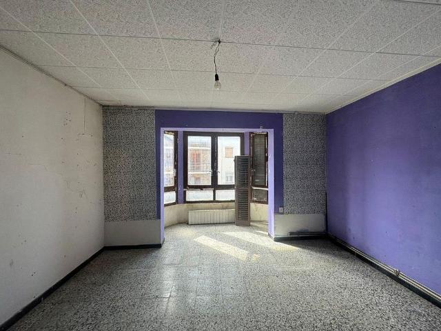 Piso en venta en calle Marquès D'olivart, Borges Blanques, Les, de 93 m² 4 habitaciones por 83.000